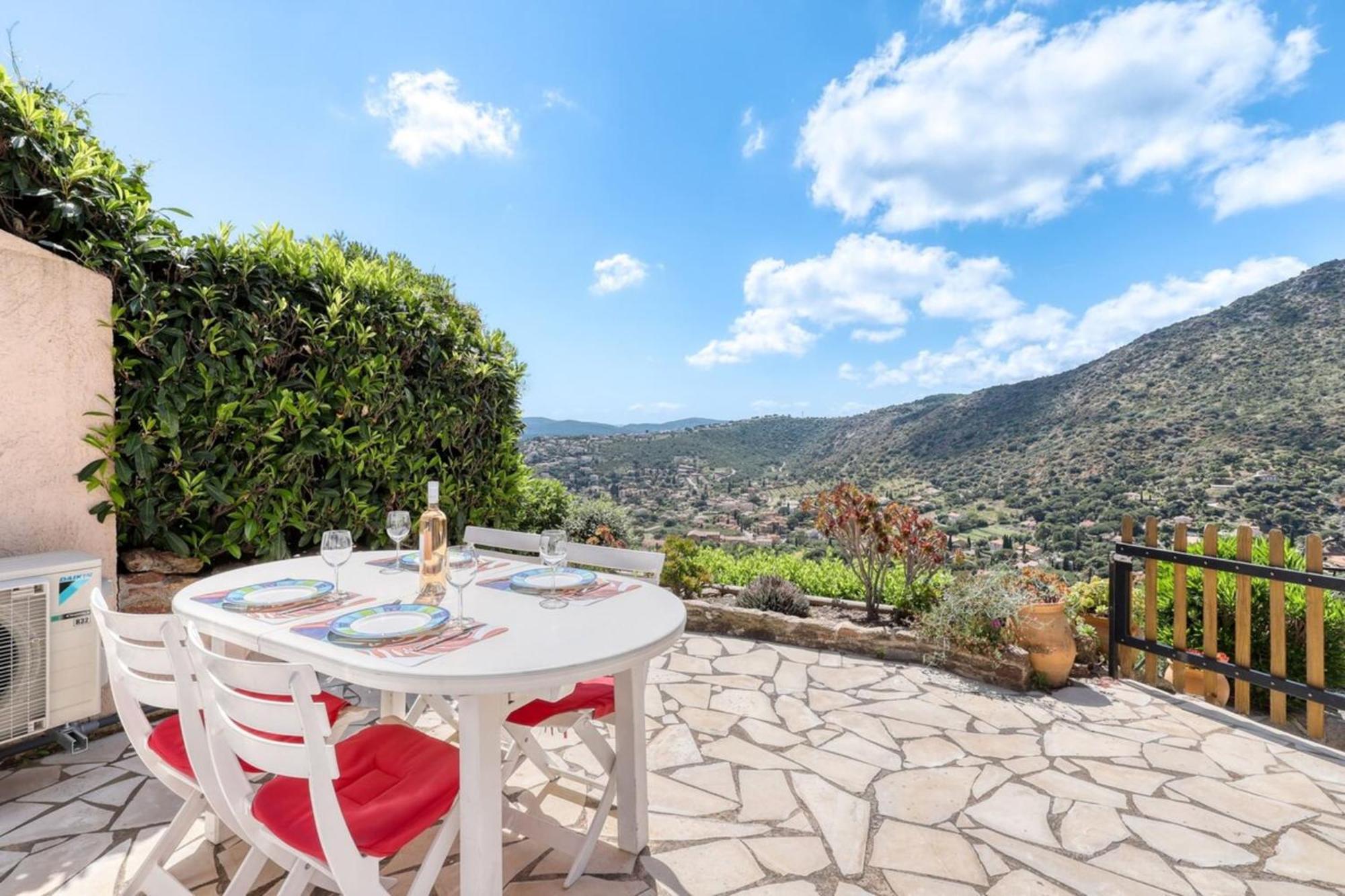 شقة Exceptional View In Saint-Clair For 4 People لو لا فاندو المظهر الخارجي الصورة